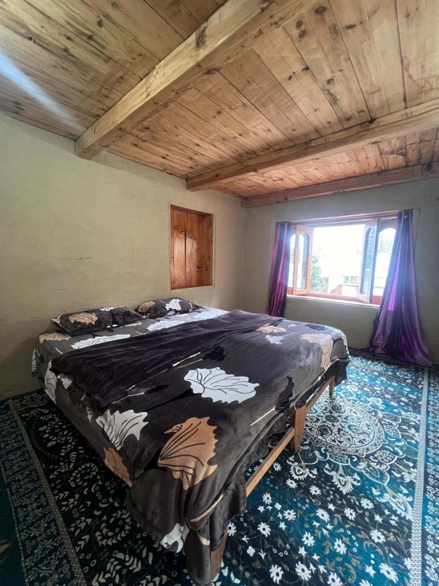 Old Brahma Homestay Kalgha Exterior photo